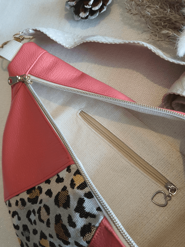 Banane simili rose et leopard