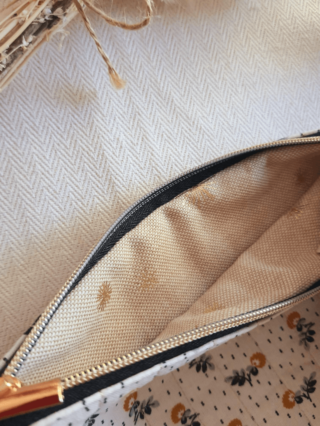 Trousse matelassée beige