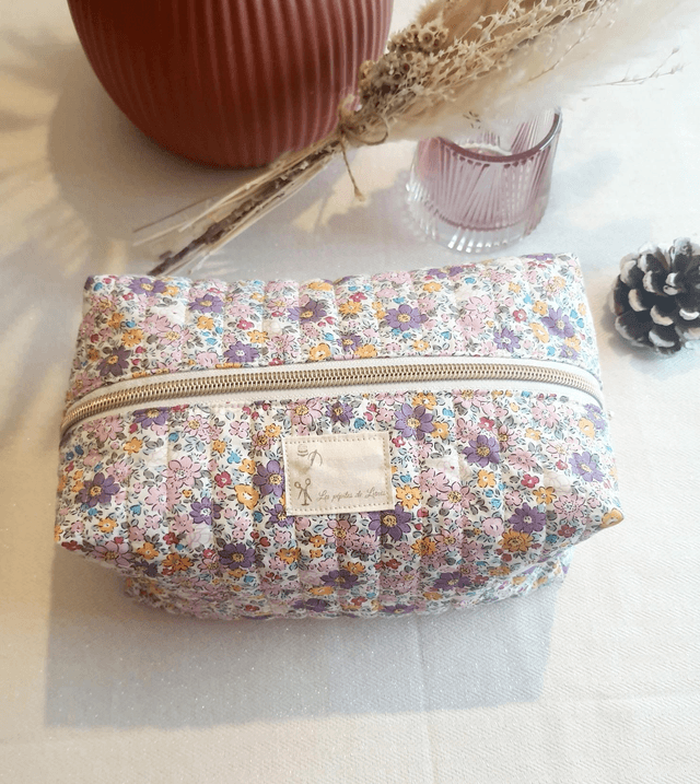 Grandes trousses fleurie violette