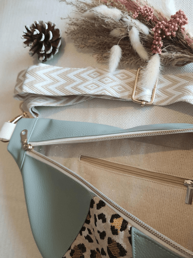 Banane simili turquoise leopard