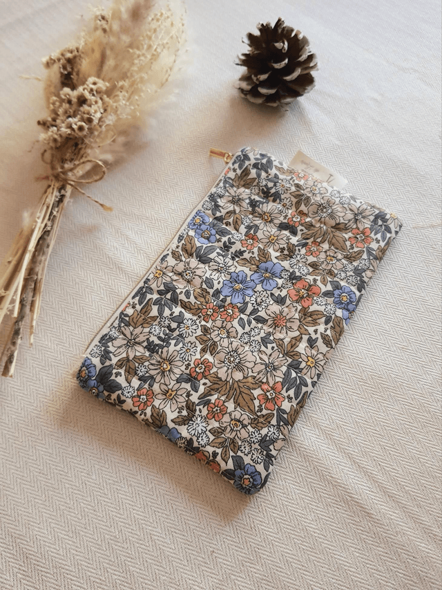 Trousse matelassée fleuri 