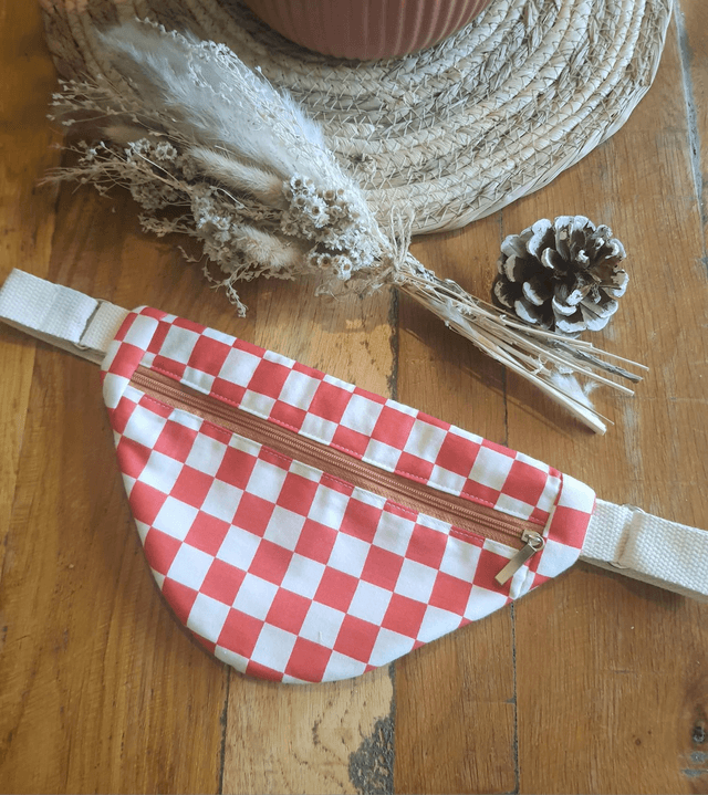 Banane carreaux rouges