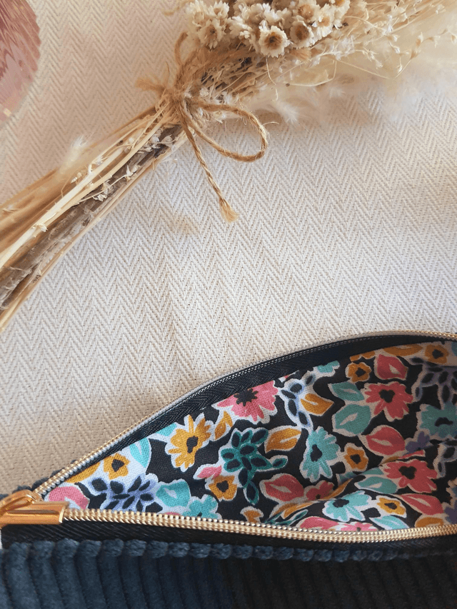 Trousse velours bleu marine 