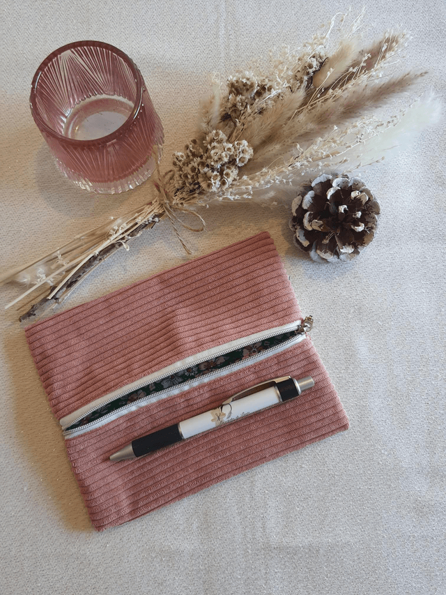 Trousse velours vieux rose