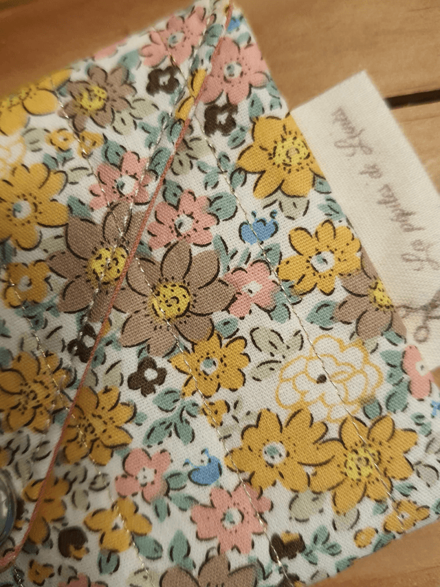 Mini pochette fleurie jaune