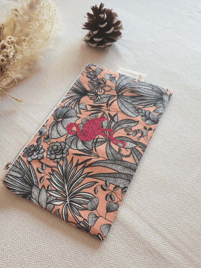 Trousse flamant rose